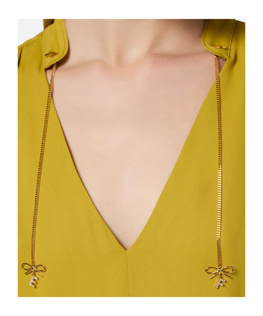 Logo Pendant V-Neck Shirt