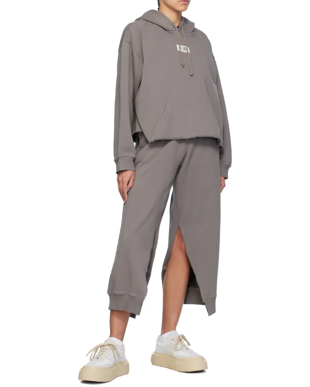 Numbers-Motif Round Toe Sneakers