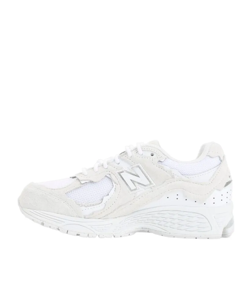 2002R Lace-Up Sneakers
