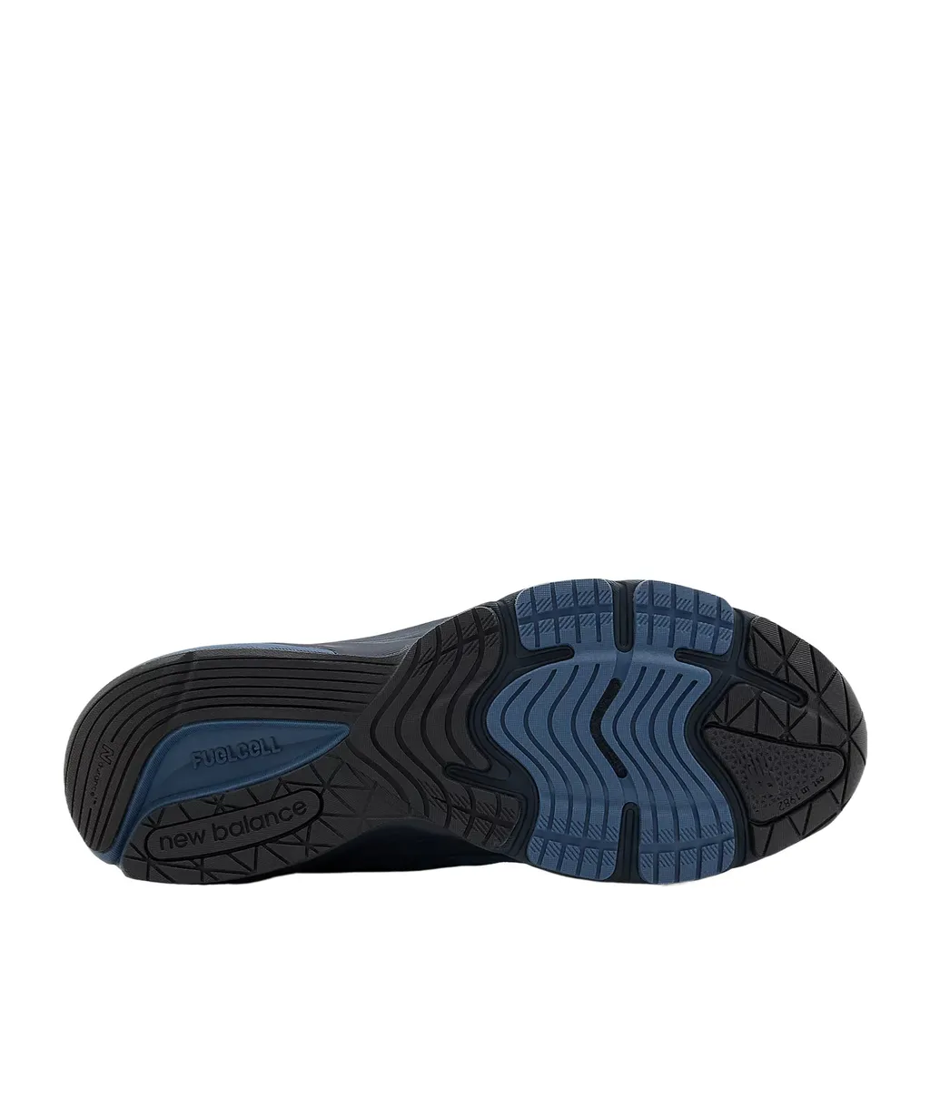 990V6 Lace-Up Sneakers
