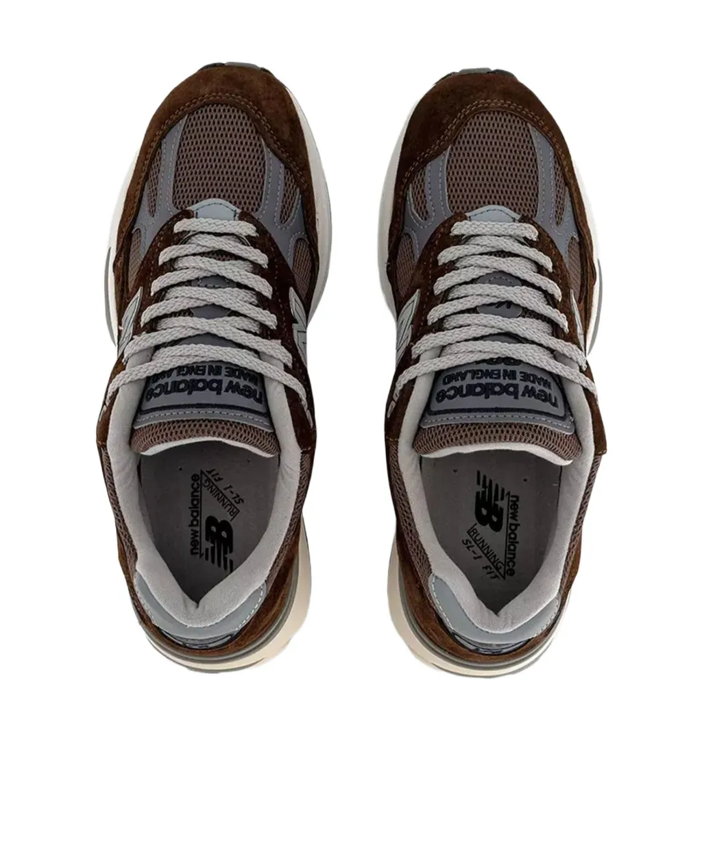991V2 Sneakers