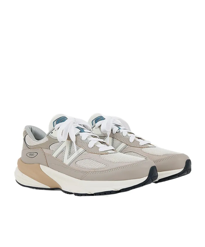 990V6 Lace-Up Sneakers