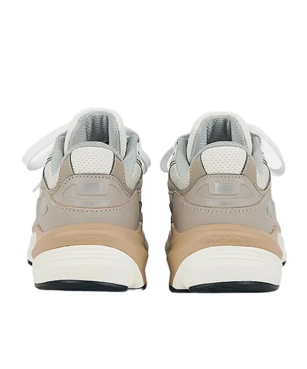 990V6 Lace-Up Sneakers