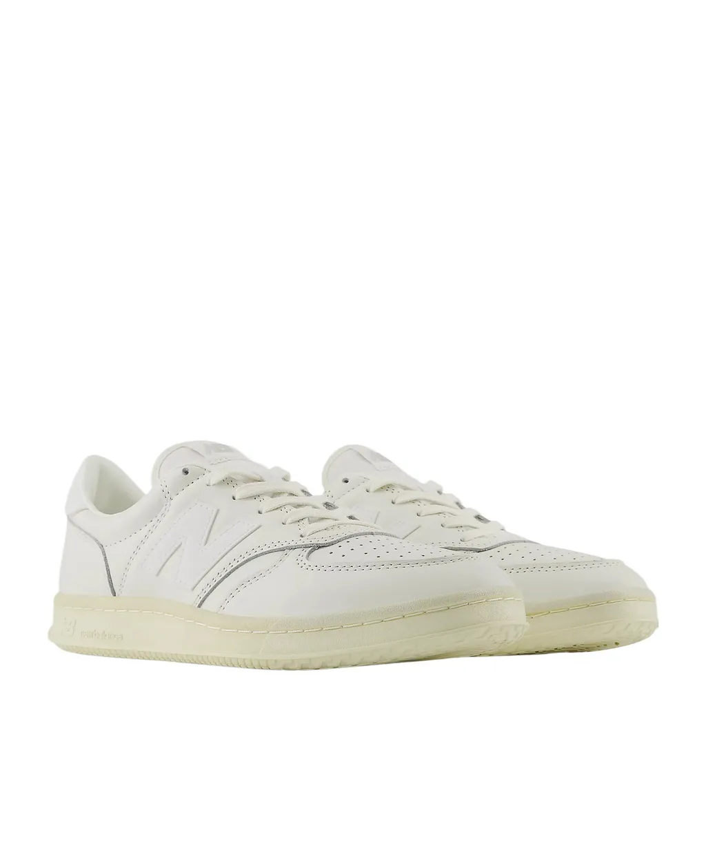 T500 Lace-Up Sneakers
