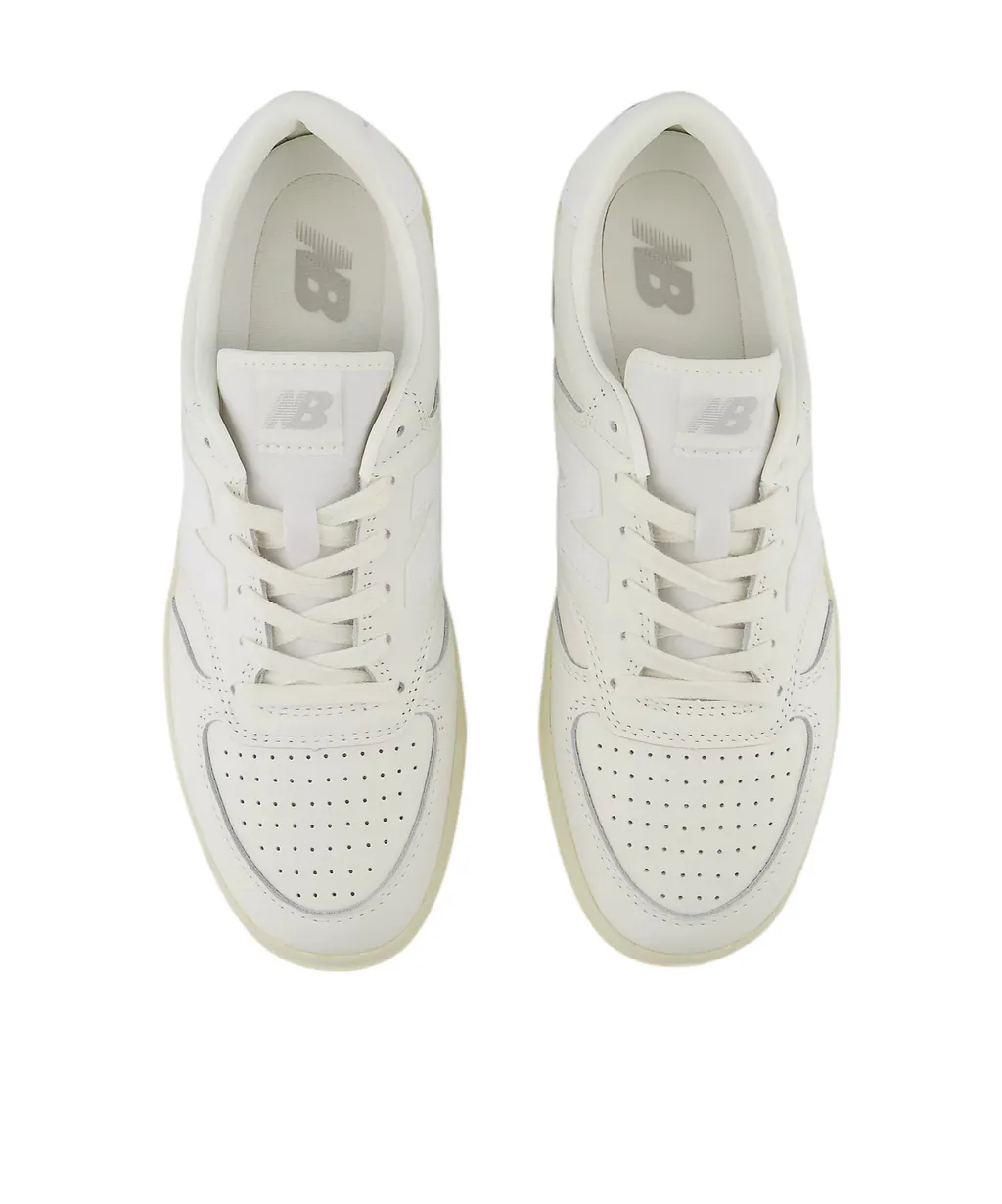 T500 Lace-Up Sneakers