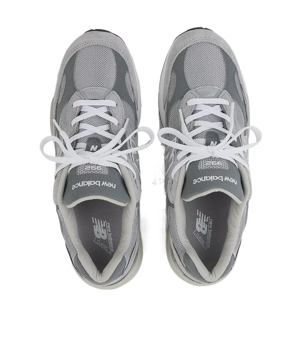 992 Core Sneakers