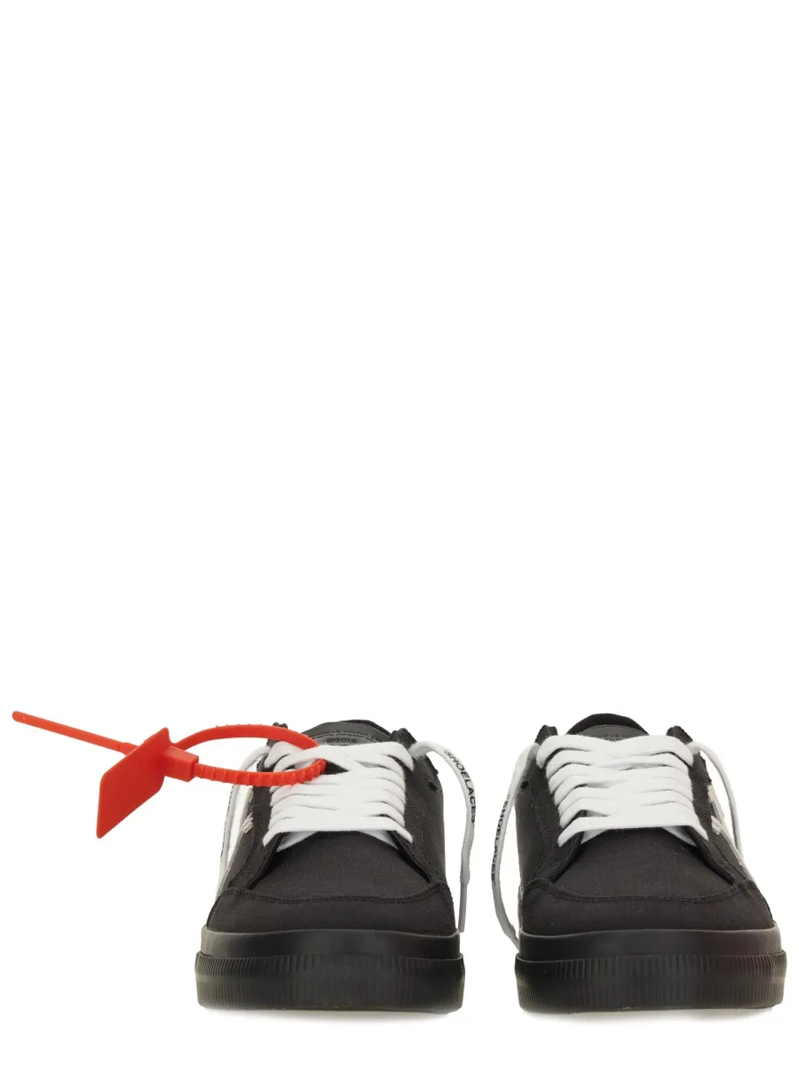 Round-Toe Low-Top Casual Shoes