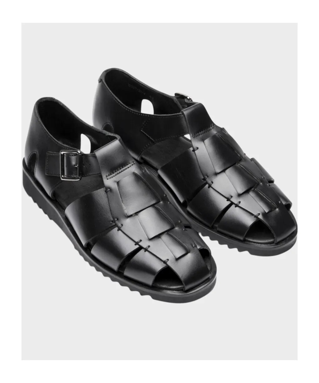 Hollowed-Out Flat Sandals