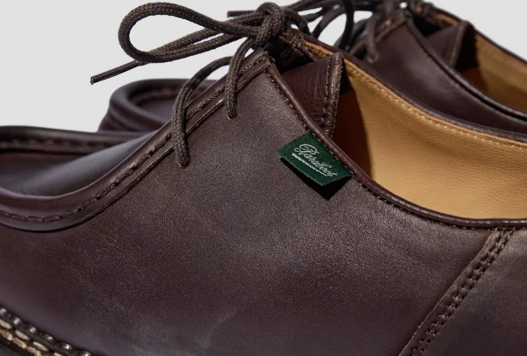 Low-Top Casual Shoes