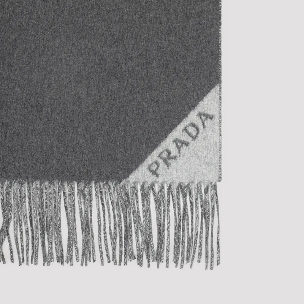 Logo-Detail Fringed Scarf