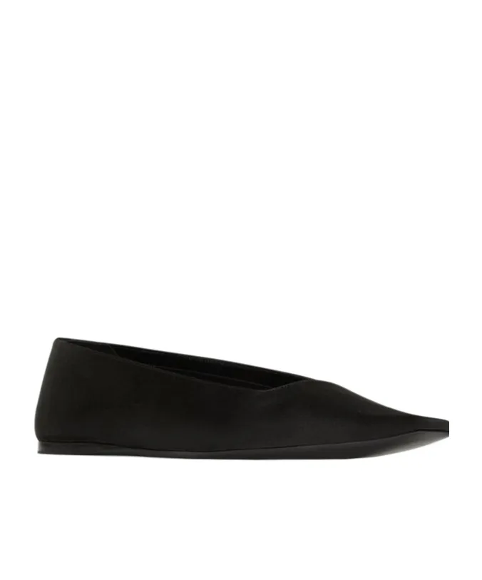 Poppy Slip-On Flat Shoes