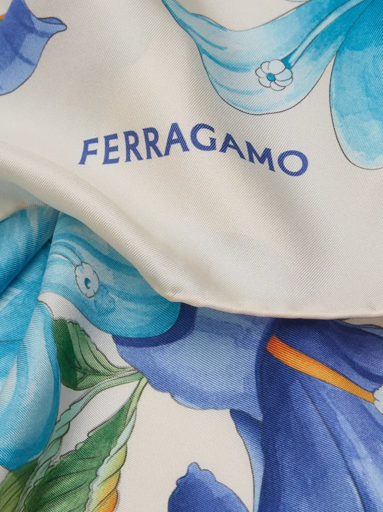 Logo Scarf