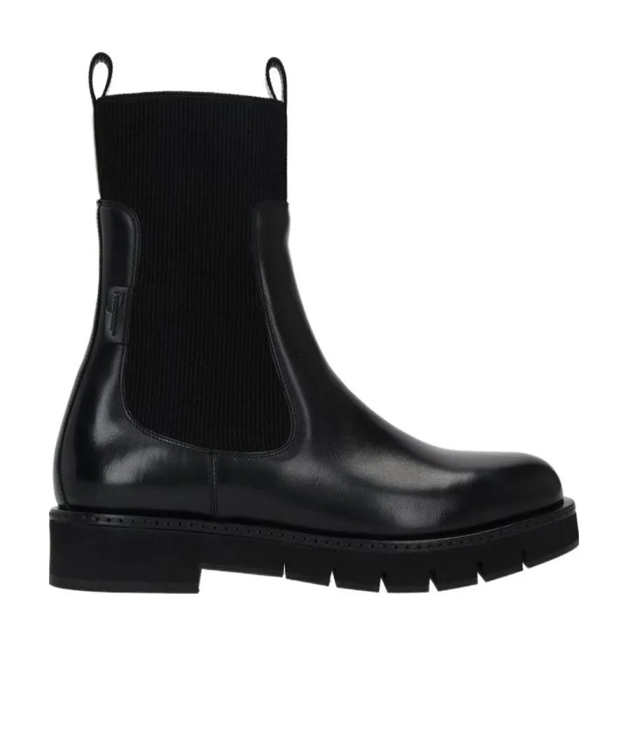 Round Head Chelsea Boots