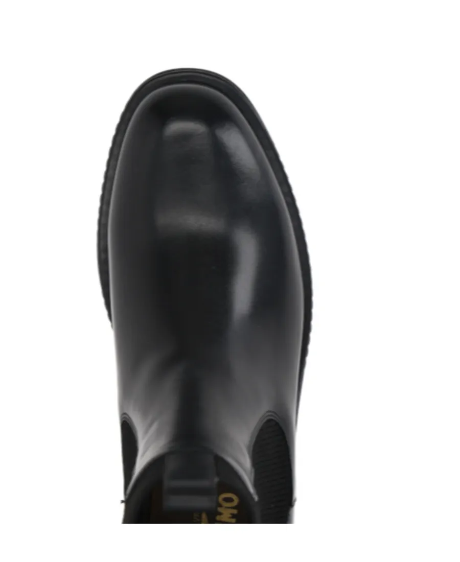 Round Head Chelsea Boots