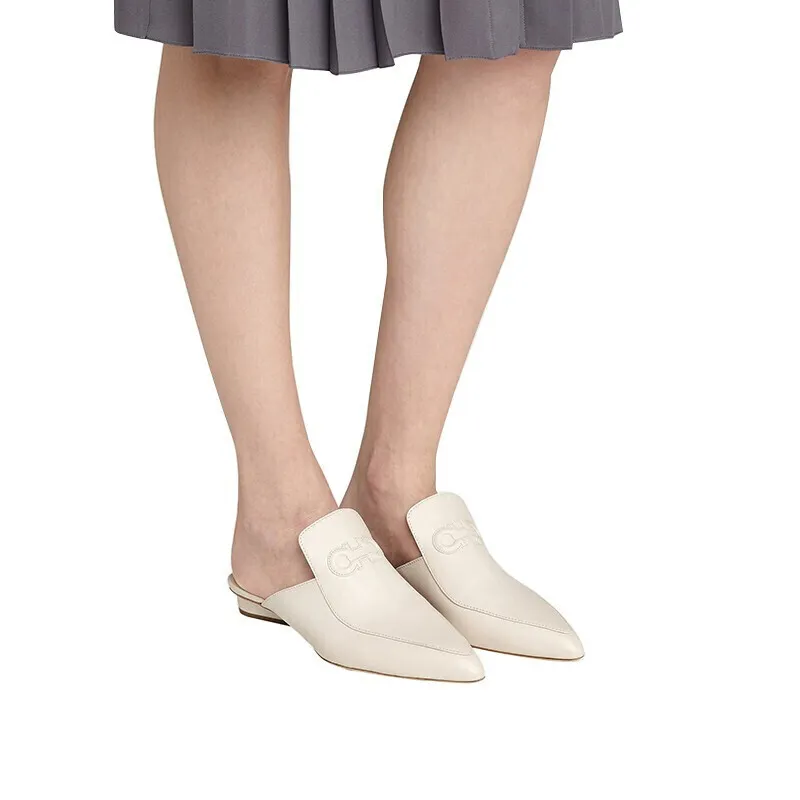 Logo Flat-Soled Muller Shoes