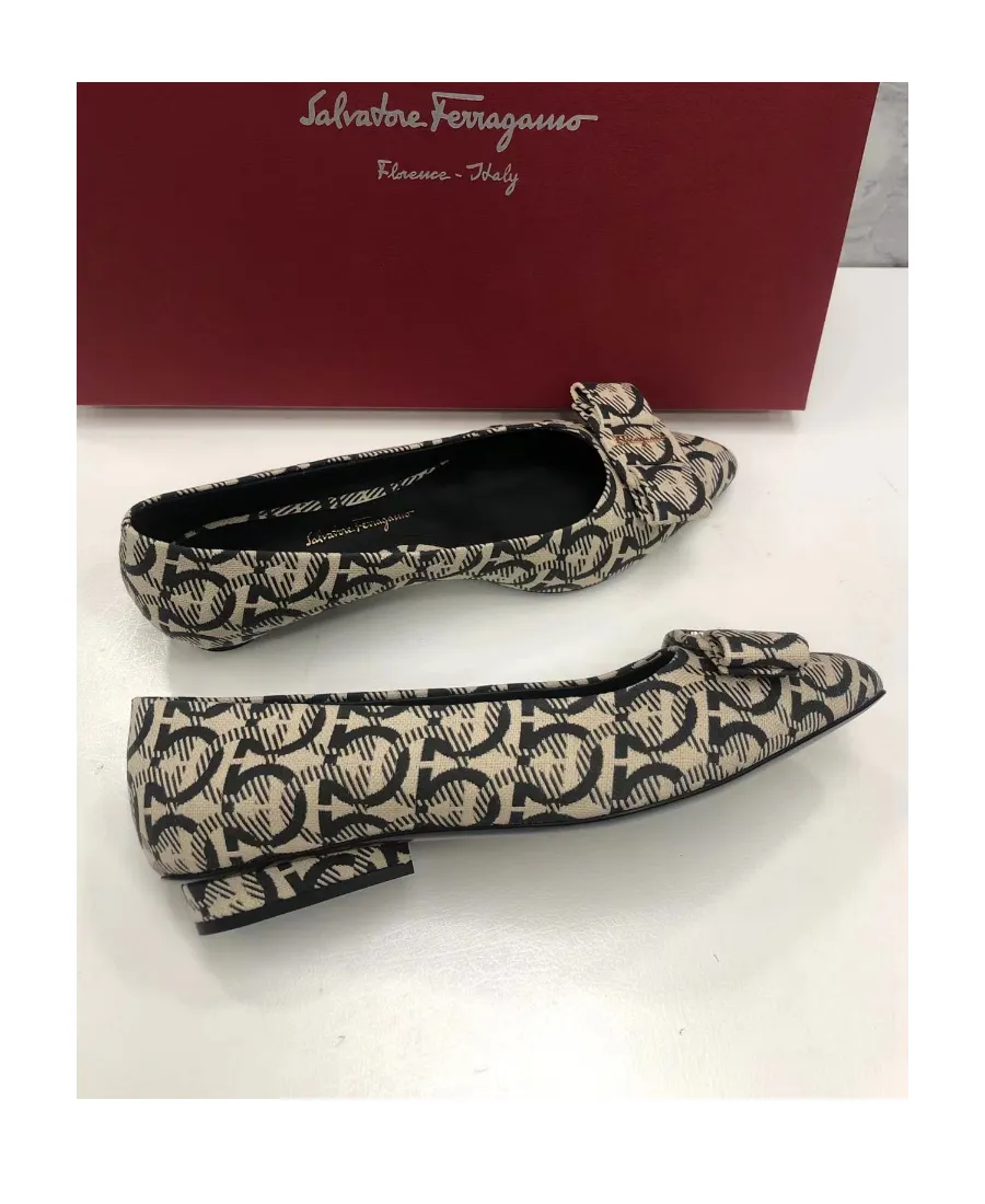 Pointed Flat Shoes, 3