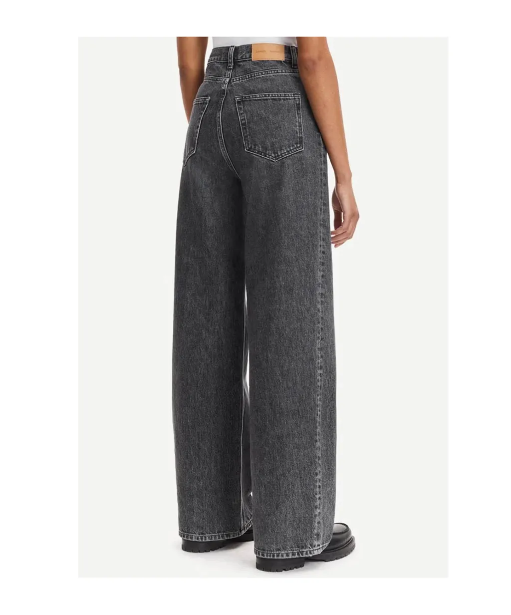 Multi-Pocket Jeans