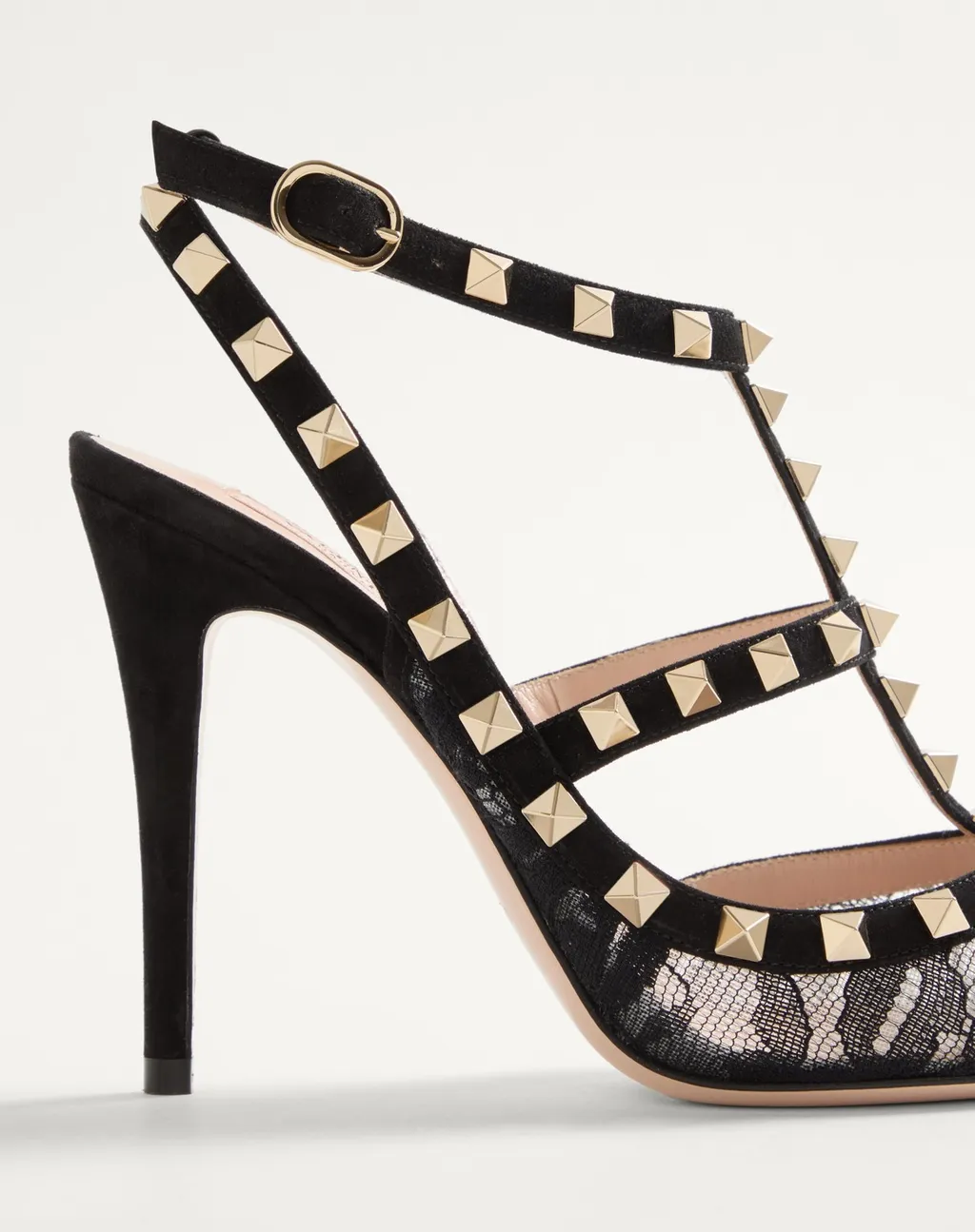 Garavani Rockstud Pointed Toe Lace Pumps