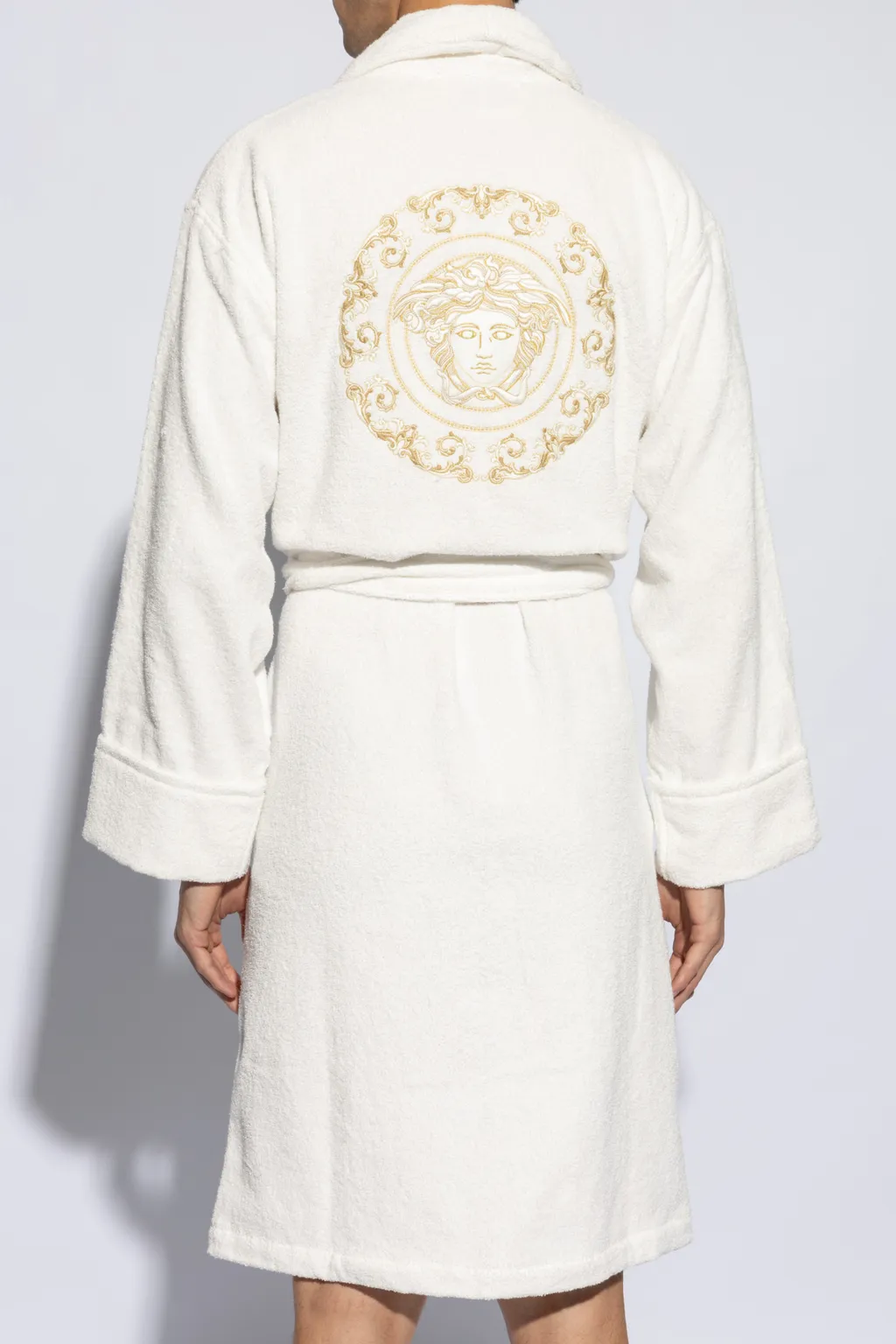 Long-Sleeved Bathrobe