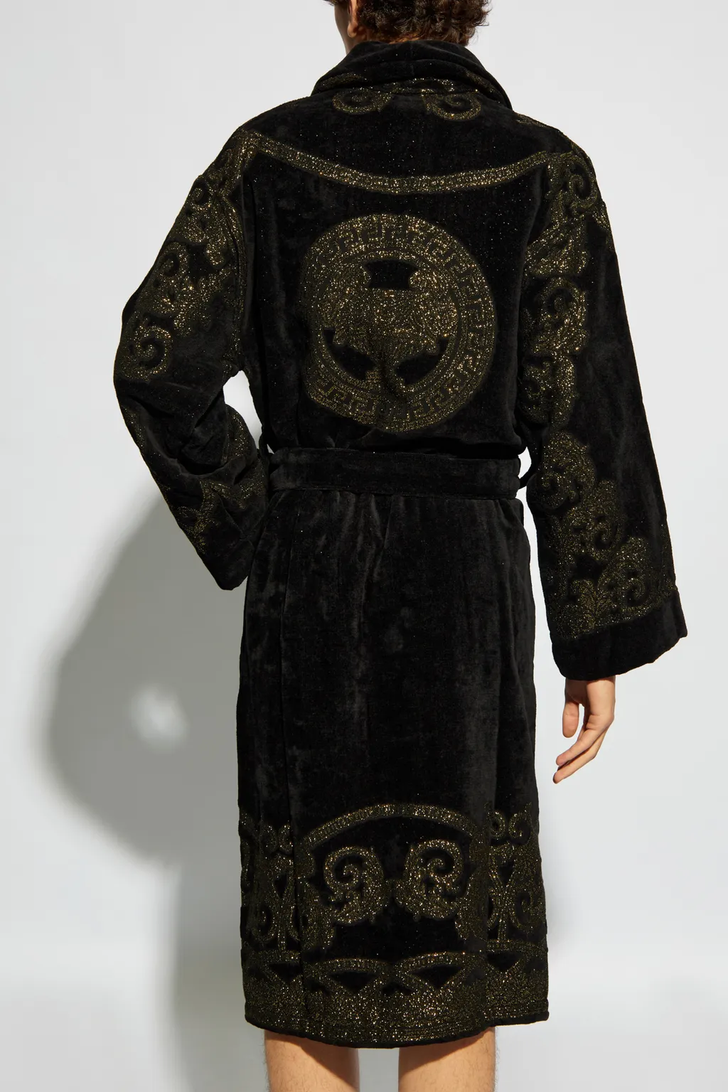Long-Sleeved Bathrobe