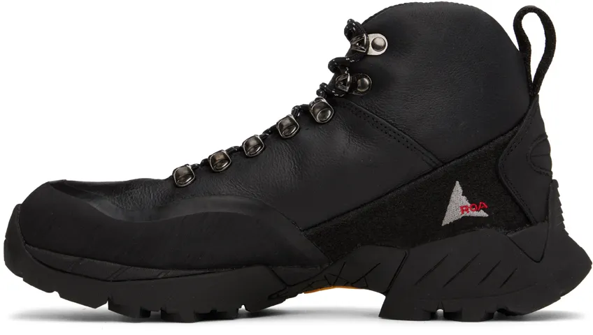 Round-Toe Lace-Up Boots