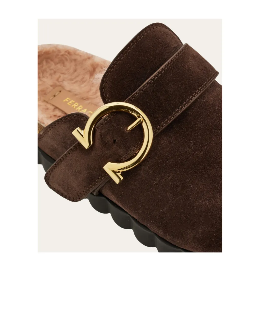 Gancini Clog With Rippled Sole Detail