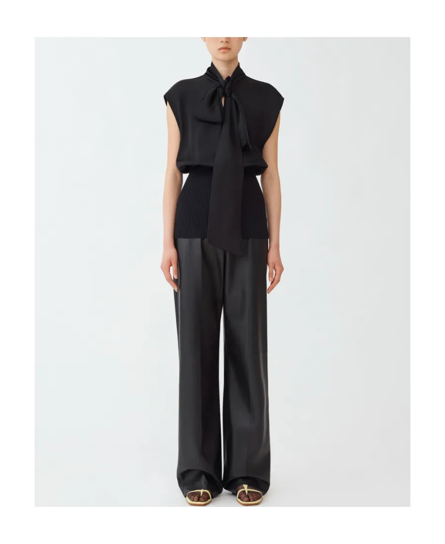 Sleeveless Panelled Blouse