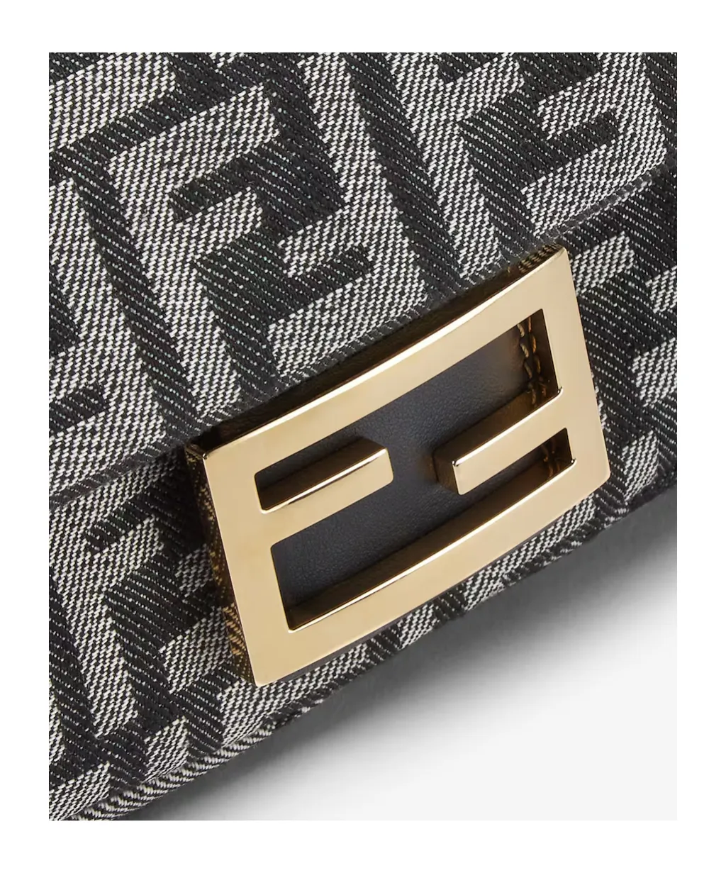 Baguette Mini Bag