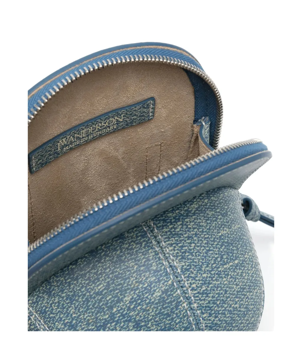 Medium Cap Zipped Messenger Bag