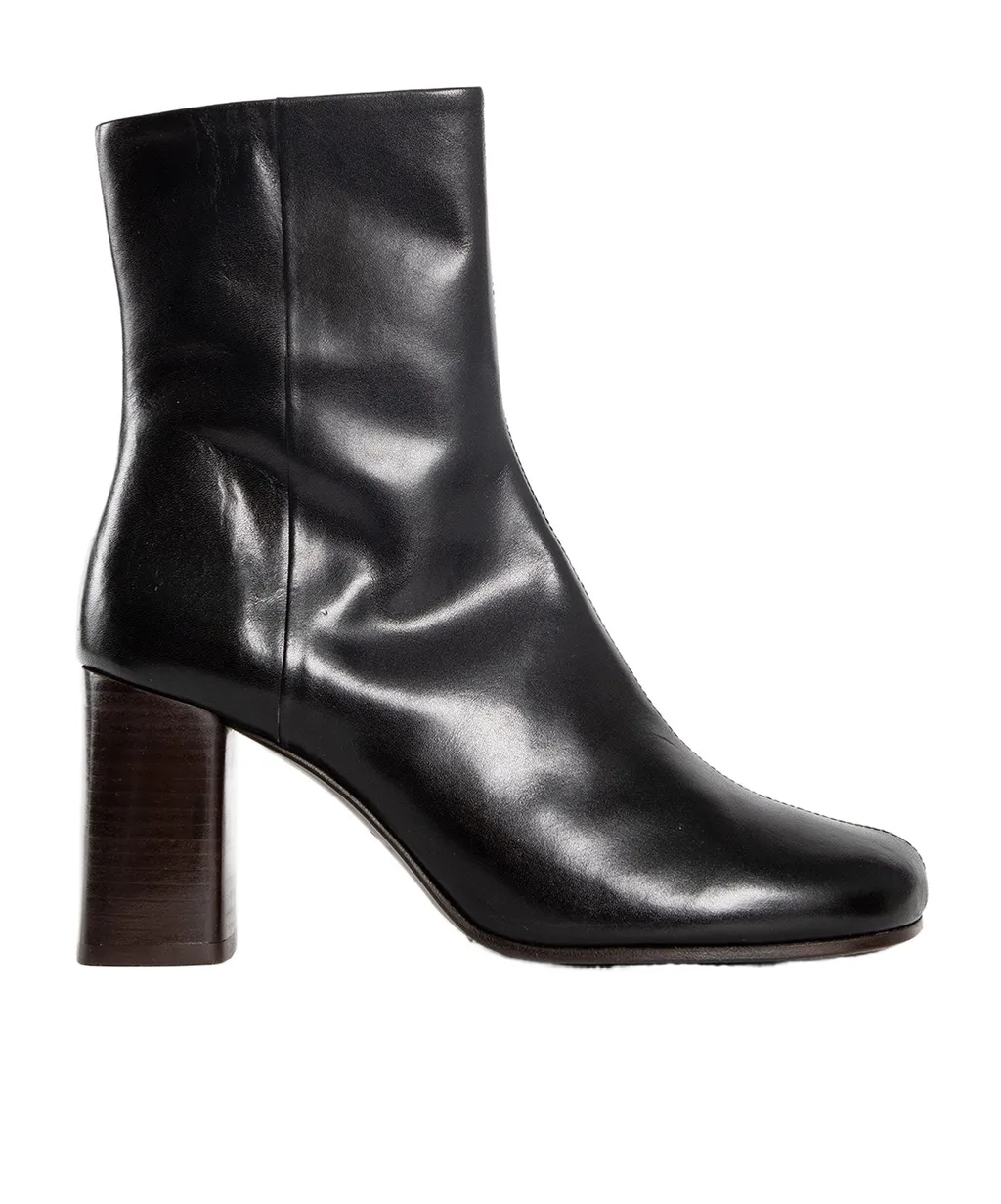 Anatomic Zipped Boots