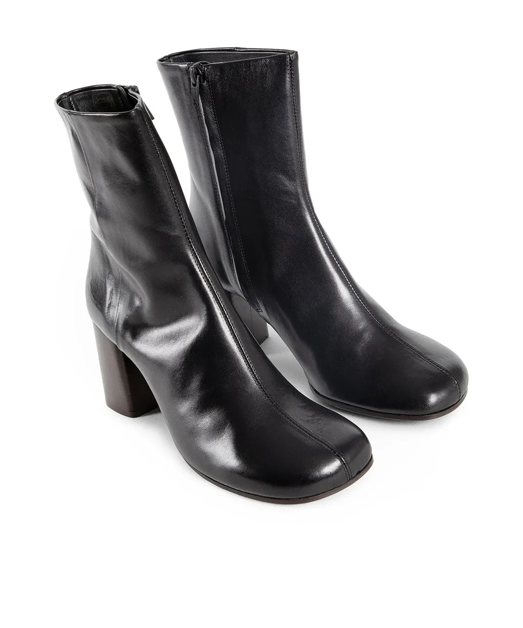 Anatomic Zipped Boots