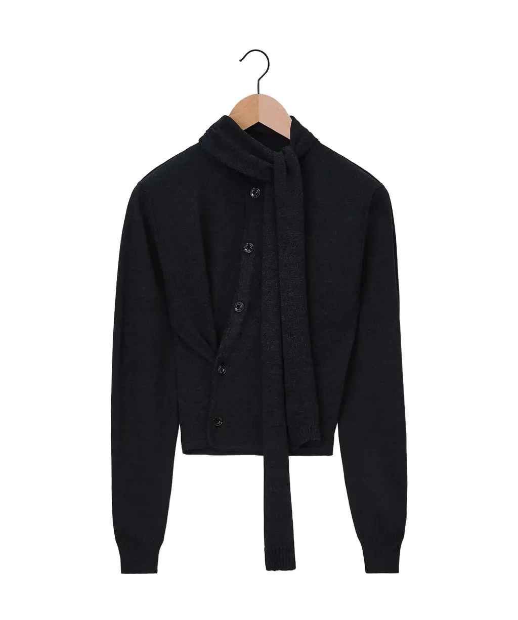 Detailed Buttoned Knitted Cardigan