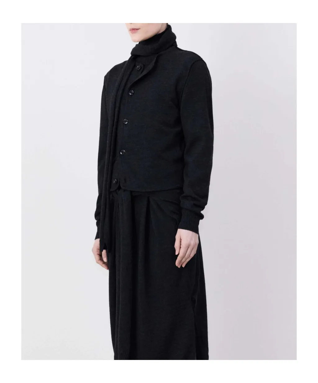 Detailed Buttoned Knitted Cardigan