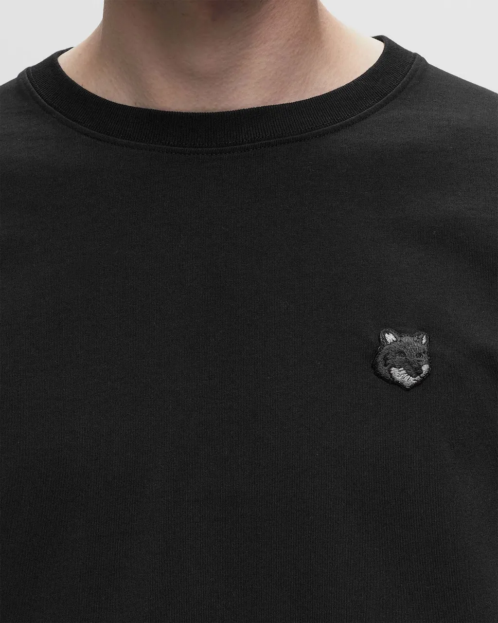 Bold Fox Head Patch Long-Sleeved T-Shirt
