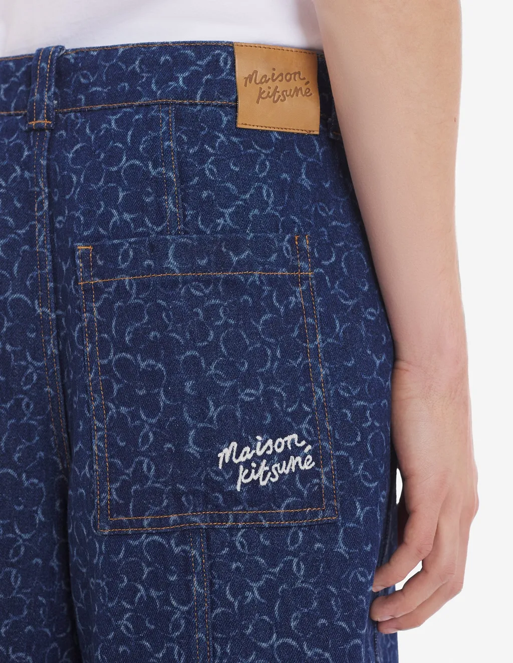 Abstract Daisy-Printed Knee-Length Denim Shorts