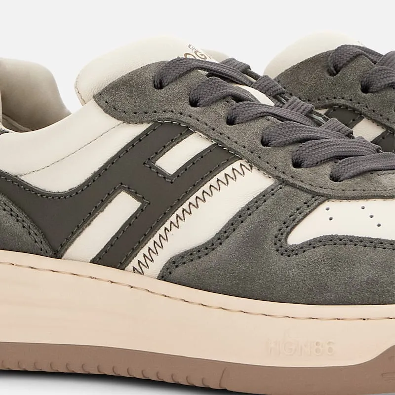 H630 Sneakers