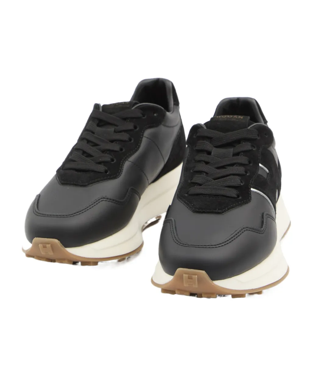 H641 Sneakers