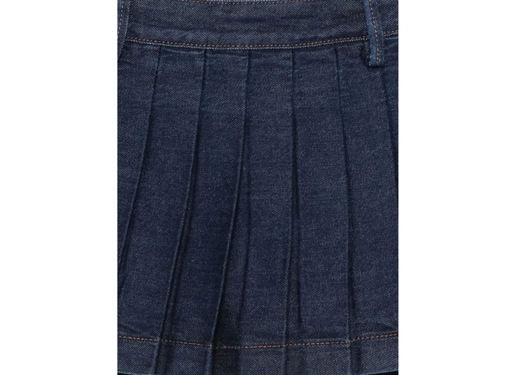 Pleated Half-Length Skirt