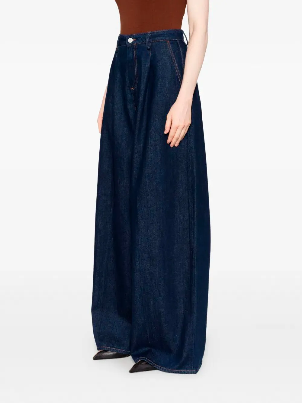 Wide-Leg Jeans