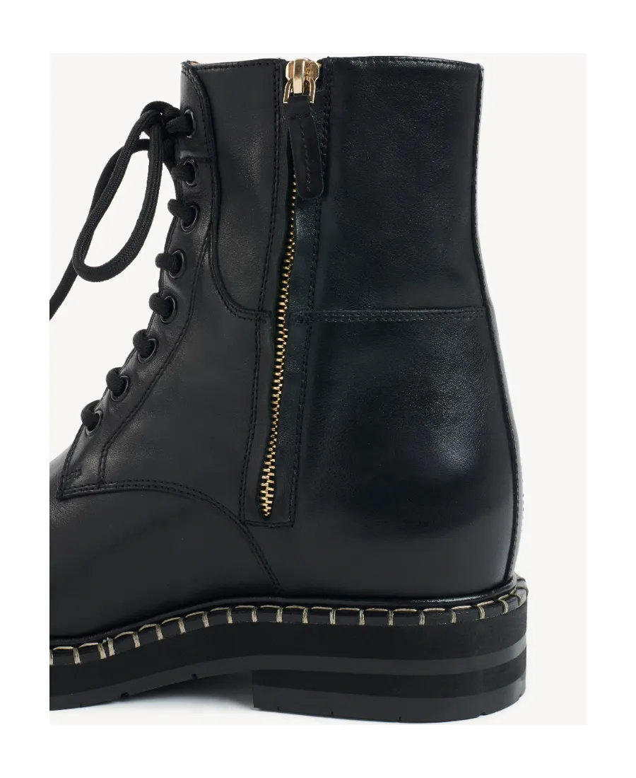Noua Zipped Boots