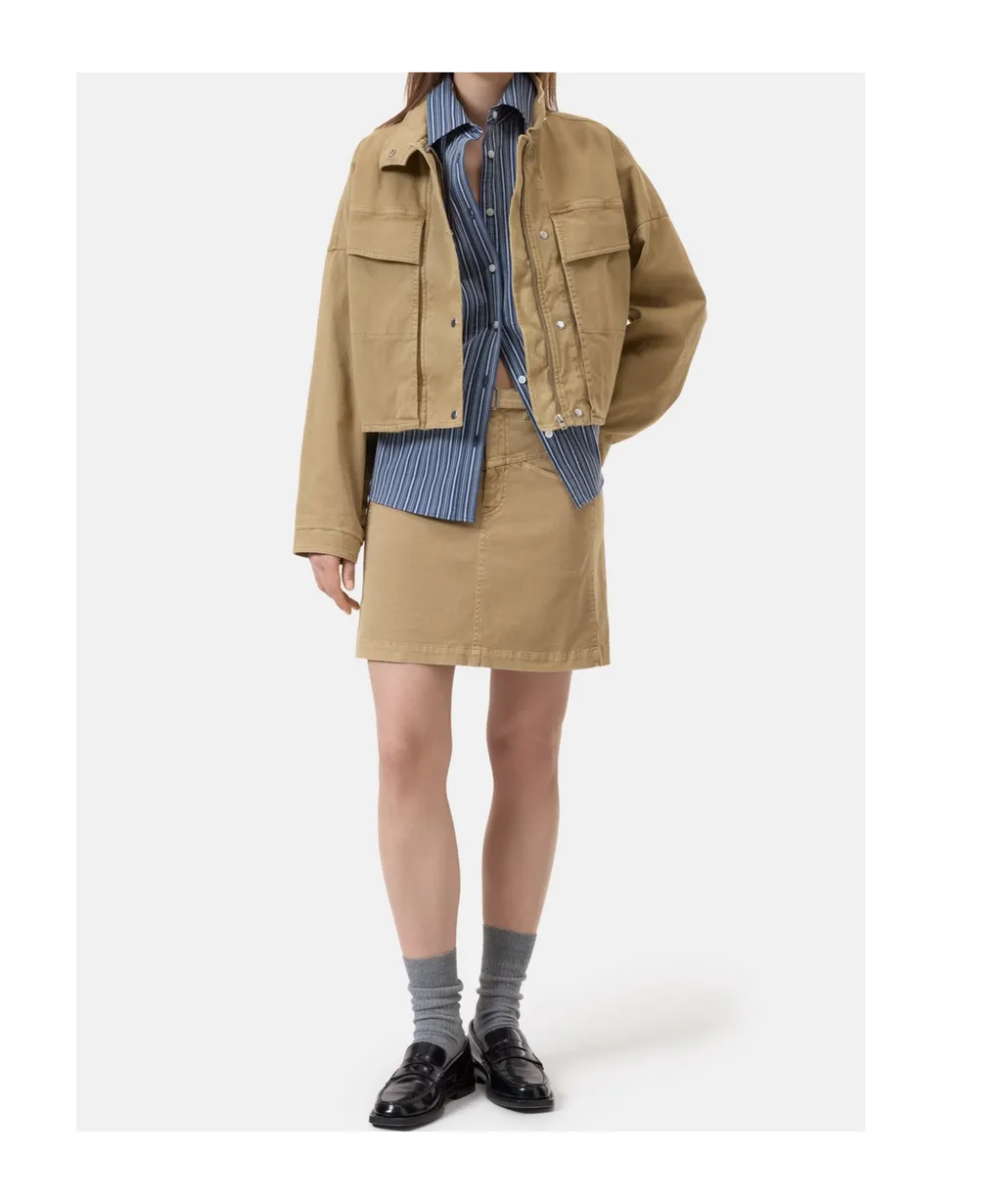 Flap-Pocket Cropped Jacket