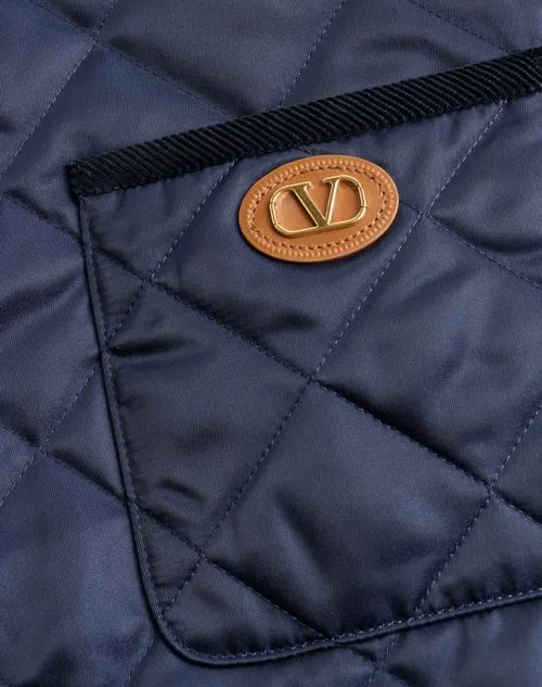 Buttoned Long-Sleeved Jacket