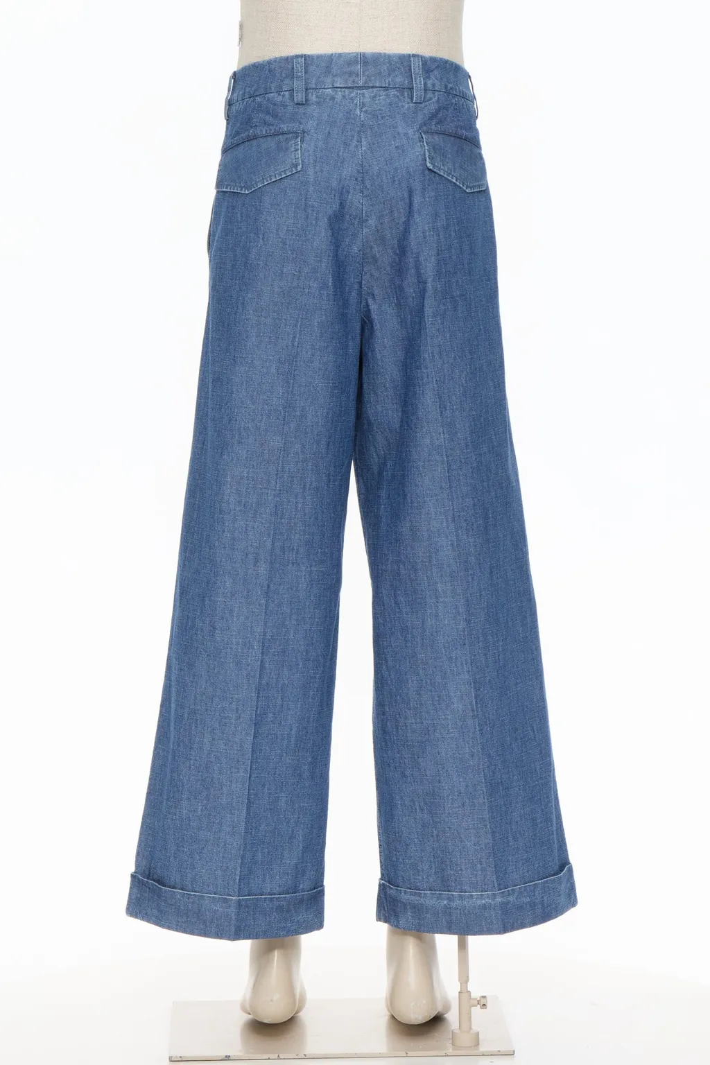 Straight-Leg Jeans