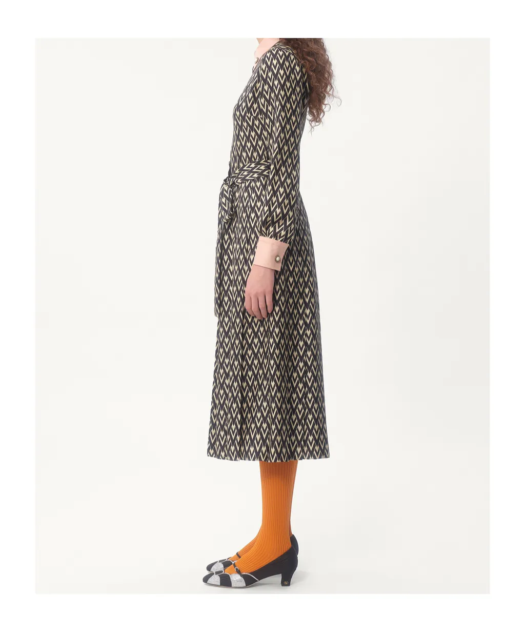 Tied Waist Long-Sleeved Dress