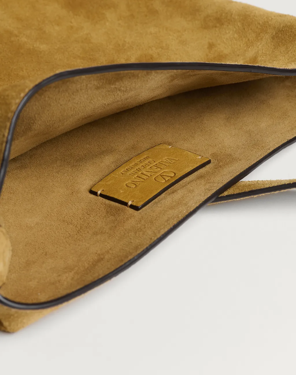 NellcÔTe Fringe Detailed Shoulder Bag