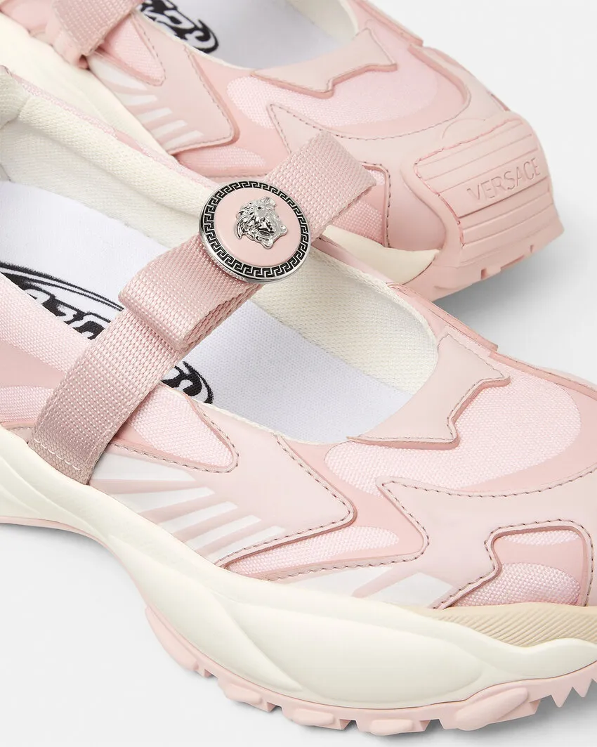 M_Vs_06 Mary Jane Sneakers
