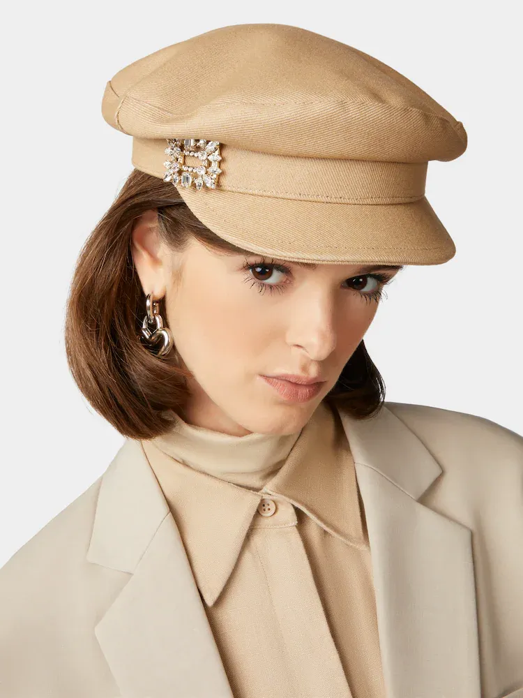 Broche Vivier Sailor Cap
