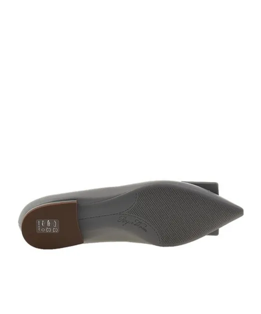 Pointed Flat Shoes
