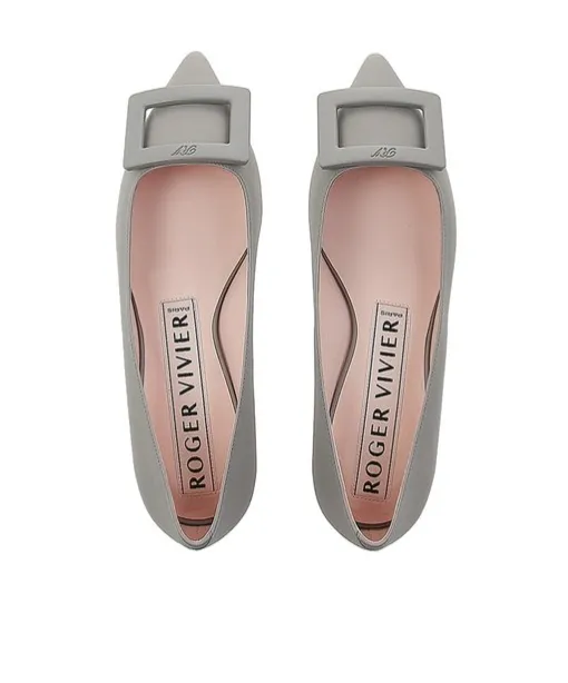 Pointed Flat Shoes