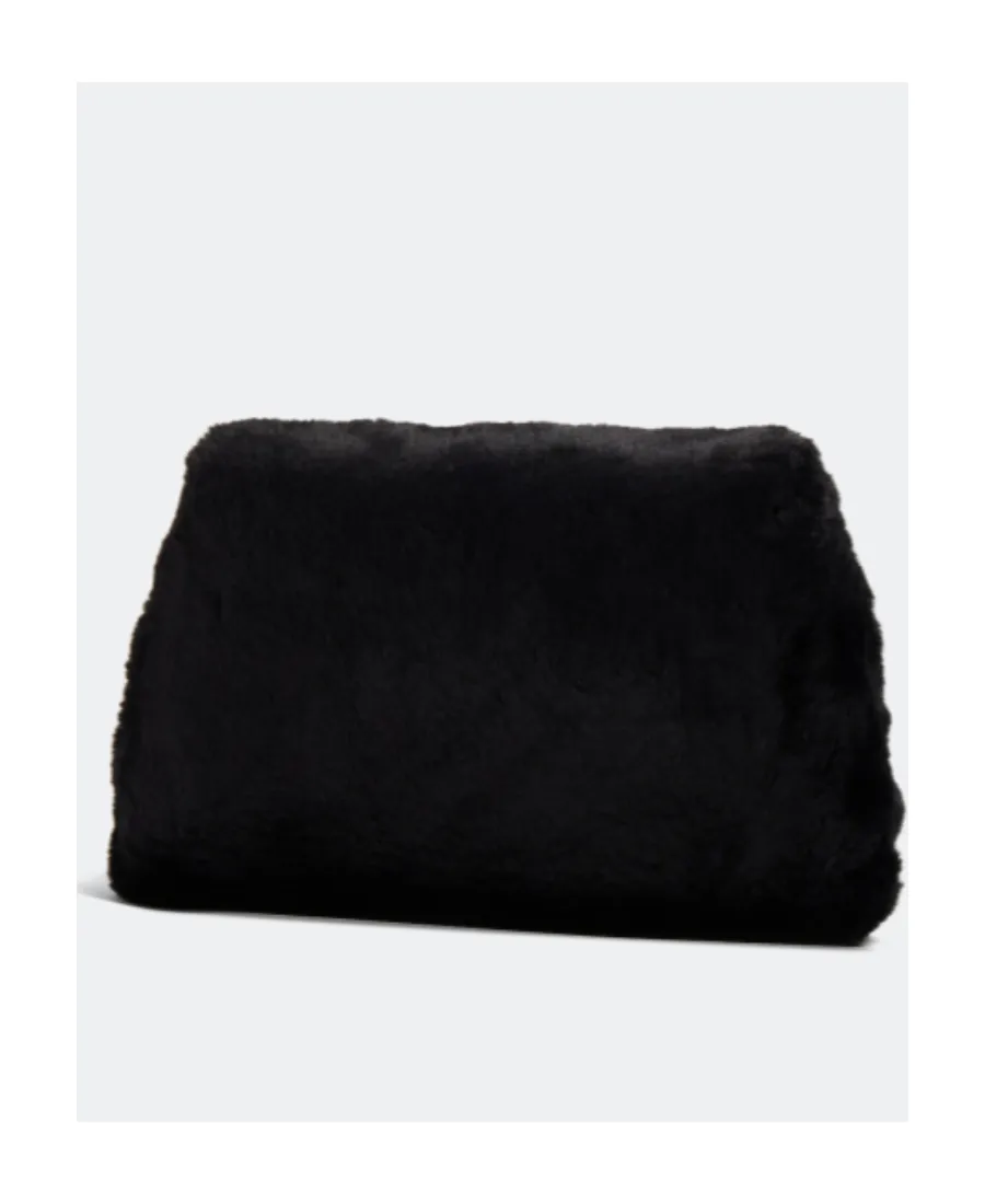 Embellished Chain-Linked Shoulder Bags